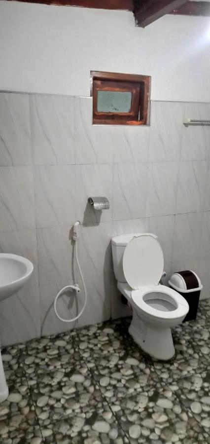 The Traveller'S Hostel & Private Rooms 锡吉里亚 外观 照片